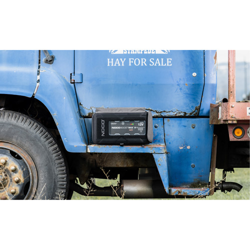 GB250+ Boost&reg; Max Jump Starter Air Extreme Inc.