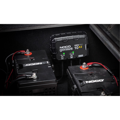 Chargeur de batterie embarqu&eacute; &agrave; 2 sorties de 20 amp&egrave;res GenPro10X2 Genius Air Extreme Inc.