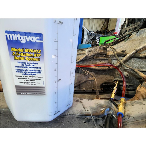 Syst&egrave;me de remplissage de liquide de transmission automatique de 2,5 gallon Air Extreme Inc.
