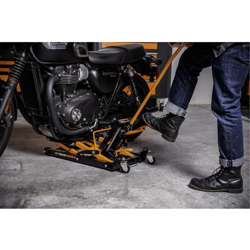 ATV and Motorcycle Jack, 0.75 Ton(s) Capacity, 4-2/3" Lowered, 14-1/2" Raised, Manual Hydraulic Air Extreme Inc.