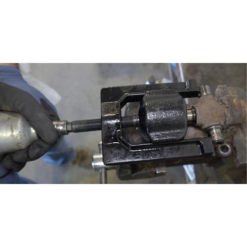 Medium U-Joint Puller, 1 Pcs, 1.7" Puller Length Air Extreme Inc.