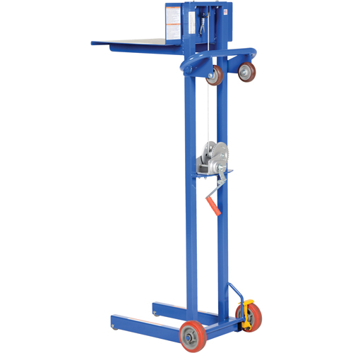 Empileur &agrave; plateforme, M&eacute;canisme Treuil manuel, Capacit&eacute; de 400 lb, Levage max de 58" Air Extreme Inc.