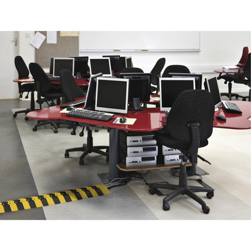 Syst&egrave;me de protection de c&acirc;bles Ultra-Sidewinder - moyen , 33" x 9,75" x 1,38", 13500 lb (6,75 tons) Air Extreme Inc.