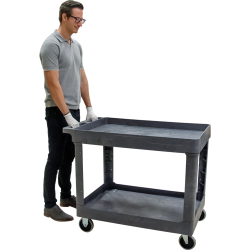 Chariot utilitaire pour l'entretien, 2 tiers, 24-5/8" x 32-1/2" x 40", Capacit&eacute; 550 lb Air Extreme Inc.
