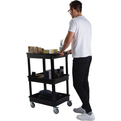 Chariot utilitaire avec tablette &agrave; bordure profonde, 3 tiers, 19" x 39-1/2" x 28-1/4", Capacit&eacute; 330 lb Air Extreme Inc.
