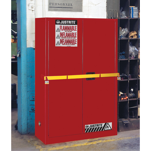 Armoire de rangement haute s&eacute;curit&eacute; avec barre en acier pour produits inflammables, 45 gal., 2 tablettes Air Extreme Inc.
