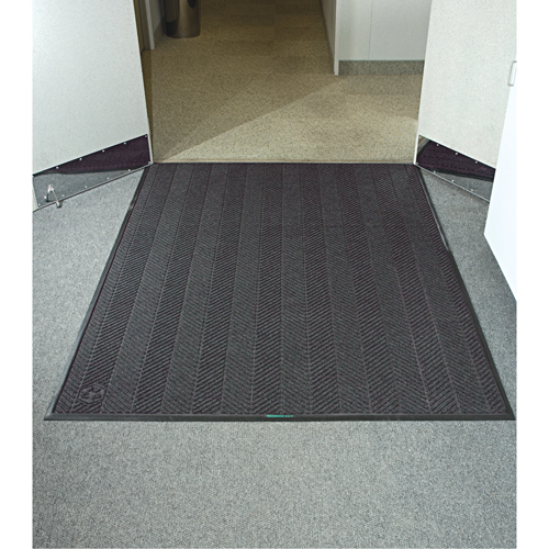 Waterhog&reg; Eco Elite Matting, Wiper/Scraper, 3' x 5' x 3/8", Grey Ash Air Extreme Inc.
