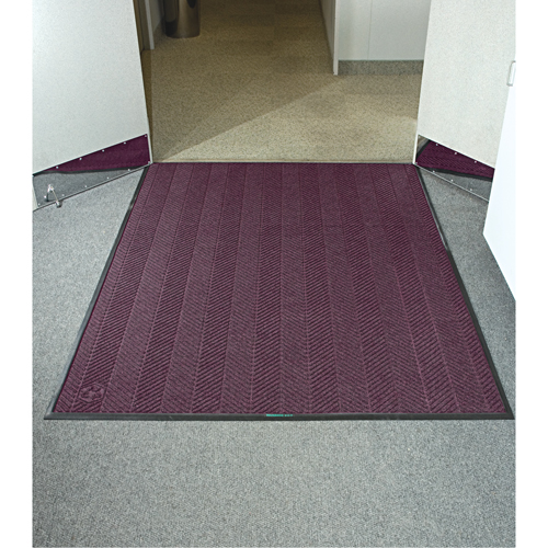 Waterhog&reg; Eco Elite Matting, Wiper/Scraper, 4' x 6' x 3/8", Maroon Air Extreme Inc.