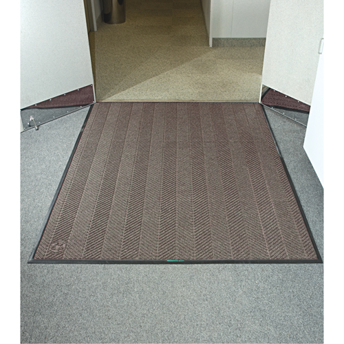 Waterhog&reg; Eco Elite Matting, Wiper/Scraper, 4' x 20' x 3/8", Chestnut Brown Air Extreme Inc.