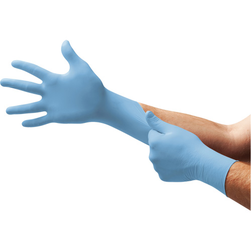 Gants d'examen XC-310 Xceed, Petit, Nitrile, 4,3 mils, Sans poudre, Bleu, Classe 2 Air Extreme Inc.