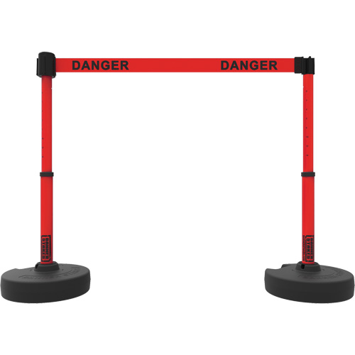 Ensemble de montants pour barri&egrave;re Plus, Plastique, 42" h, Ruban Rouge, Longueur du ruban 15' Air Extreme Inc.