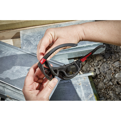Performance Safety Glasses with Gasket, Black Lens, Polarized, Meets/Exceeds CSA Z94.3 Air Extreme Inc.