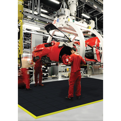 Tapis antifatigue &agrave; imbrication Cushion-Ease, Rugueux, 3' x 3' x 3/4", Noir, Caoutchouc naturel Air Extreme Inc.