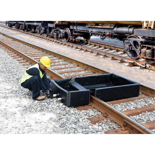 Berme Ultra-Track Berm, Capacit&eacute; 144 gal. US, 4' la x 6' lo x 12" h, Paroi en mousse Air Extreme Inc.