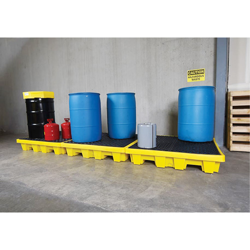 Ultra-Spill Pallet emboitable, 4 barils, Capacit&eacute; de d&eacute;versement 66 gal. US, 51" x 51" x 10" Air Extreme Inc.