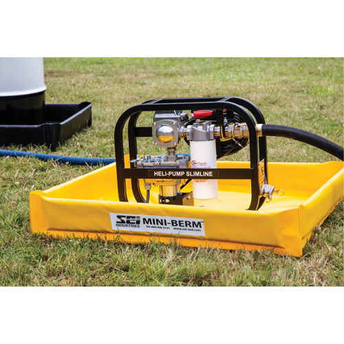 Berme de confinement compacte Mini-Berm en PVC jaune, Capacit&eacute; 40 gal. US, 4' la x 4' lo x 4" h Air Extreme Inc.