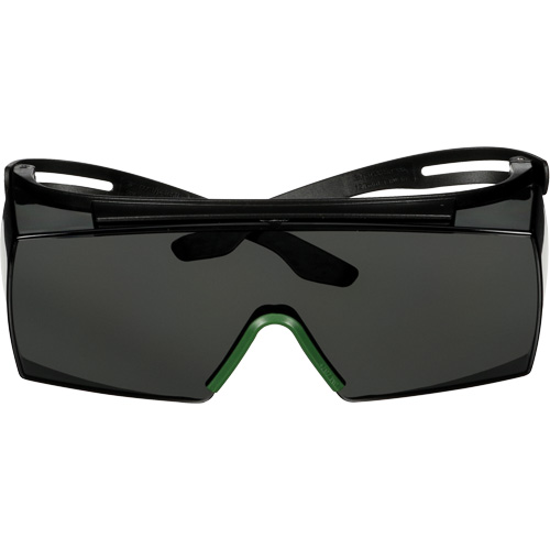 Lunettes de s&eacute;curit&eacute; SecureFit s&eacute;rie 3700 SF3730AS-BLK, Lentille Gris/IR 3.0, Anti-&eacute;gratignures, ANSI Z87+/R&eacute;pond ou surpasse la norme CSA Z94.3 Air Extreme Inc.