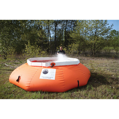 R&eacute;servoir d'eau d'usage multiple Pumpkin Tank Air Extreme Inc.