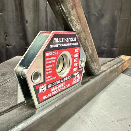 &eacute;querres de soudage magn&eacute;tiques, 4-3/8" lo x 3/4" la x 3" h, 55 lb Air Extreme Inc.