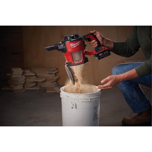 Aspirateur compact M18 (outil seulement), 18 V, Capacit&eacute; 0,3 gal. Air Extreme Inc.