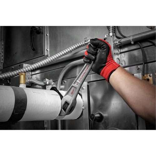 Cl&eacute; &agrave; tuyau coud&eacute;e en aluminium, Cap des m&acirc;choires 2", Longueur 14", Fini Rev&ecirc;tement en poudre, Prise Ergonomique Air Extreme Inc.