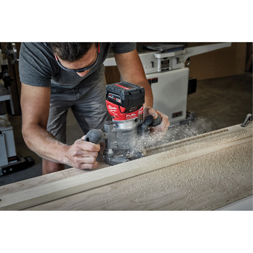 Base plongeante pour toupie compacte Air Extreme Inc.