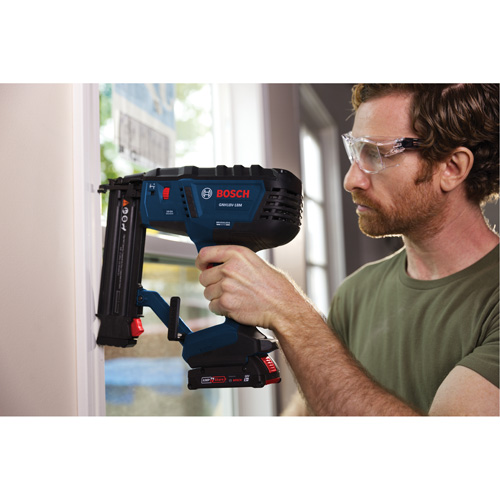 Brushless 18-Gauge Brad Nailer Kit with Standard Power Battery, 18 V, Lithium-Ion Air Extreme Inc.