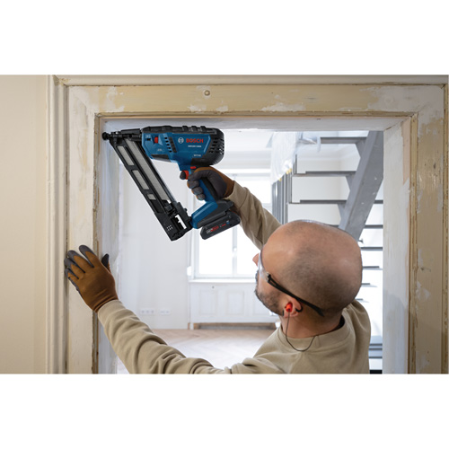 Brushless 15-gauge Angled Finish Nailer (Tool Only), 18 V, Lithium-Ion Air Extreme Inc.