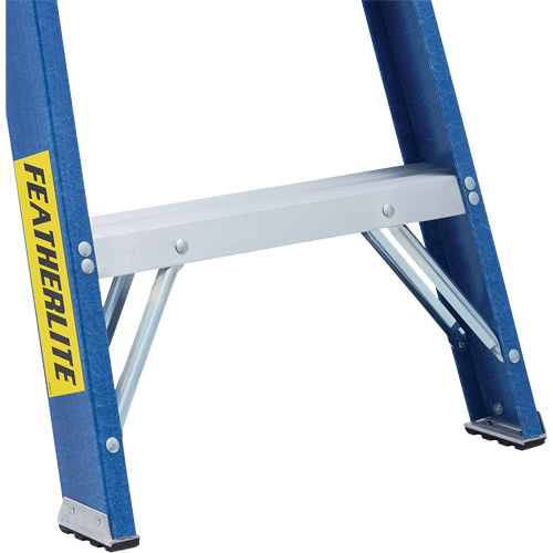 Industrial Duty Stepladders (6300 Series), 4', Fibreglass, 250 lbs. Capacity, Type 1 Air Extreme Inc.