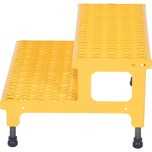 Plate-forme ajustable Step-Mate, 2 marche(s), 23-13/16" la x 22-7/8" lo x 15-1/4" h, Capacit&eacute; 500 lb Air Extreme Inc.
