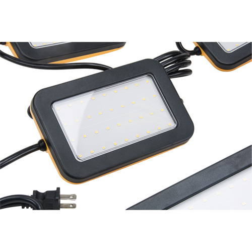 Chaîne de baladeuses DEL, 5 Lumi&egrave;res, 50' lo, Boîtier en Plastique Air Extreme Inc.