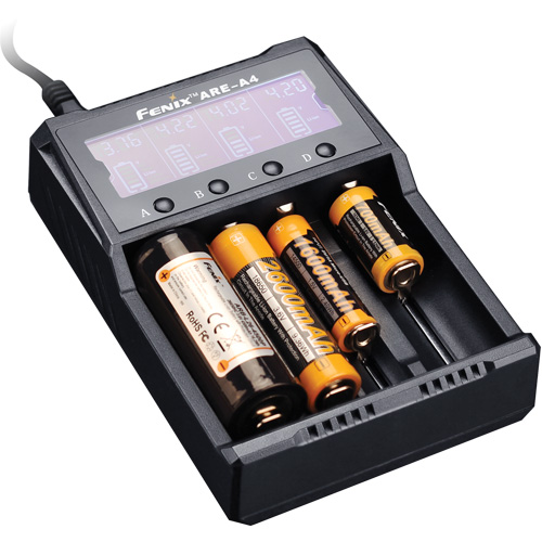 Chargeur de batterie multifonction ARE-A4 Air Extreme Inc.