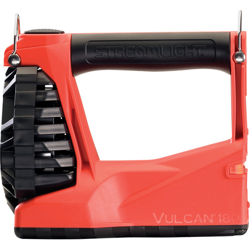 Lanterne multifonctionnelle 180 Vulcan, DEL, 1200 lumens, 5.75 hres de fonctionnement, piles Rechargeable, Compris Air Extreme Inc.