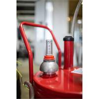 Chariot &agrave; carburant en acier de 25 gallons avec pompe rotative bidirectionnelle et filtre Air Extreme Inc.