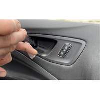 Outil &agrave; double extr&eacute;mit&eacute; pour enlever les garnitures Air Extreme Inc.