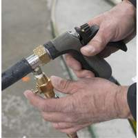 Outil de rinçage &agrave; contre-courant pour radiateur avec air Air Extreme Inc.