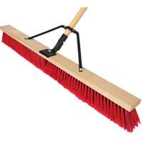 Balai-brosse &agrave; manche renforc&eacute;, 36", Moyen, Soies PVC Air Extreme Inc.
