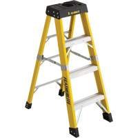 Industrial Heavy-Duty Stepladders (6400 Series), 4', Fibreglass, 300 lbs. Capacity, Type 1A Air Extreme Inc.
