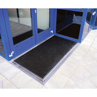 Tapis Gritstop Fingermat, Caoutchouc, Grattoir Type, Motif Textur&eacute;, 2' x 2-2/3', Noir Air Extreme Inc.