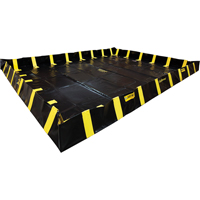 Bermes de confinement avec supports int&eacute;rieurs de parois QuickBerm , Capacit&eacute; 2990 gal. US, 20' la x 20' lo x 12" h, Support &agrave; encliqueter Air Extreme Inc.