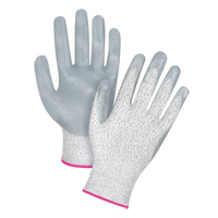 Gants haute performance r&eacute;sistants &agrave; la coupe, Taille 5/2T-petit, Calibre 13, Rev&ecirc;tement Nitrile, Enveloppe en PEHP, ANSI/ISEA 105 niveau 4/EN 388 niveau 5 Air Extreme Inc.