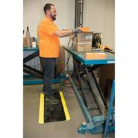 Tapis antifatigue, Losange, 1-2/3' x 3-1/4' x 3/4", Noir/Jaune, Polyur&eacute;thane Air Extreme Inc.