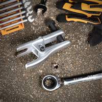 S&eacute;parateur universel de joints &agrave; rotule Air Extreme Inc.