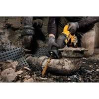 FlexVolt&reg; Max Brushless Reciprocating Saw Kit, 60 V, Lithium-Ion Battery, 0-3000 SPM Air Extreme Inc.