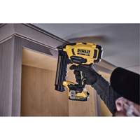 Cloueuse de finition sans fil cal 18 XR, 20 V, Lithium-ion Air Extreme Inc.