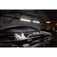 Baladeuse sous-capot pliante, Crochet, Rechargeable, 1400 lumens Air Extreme Inc.